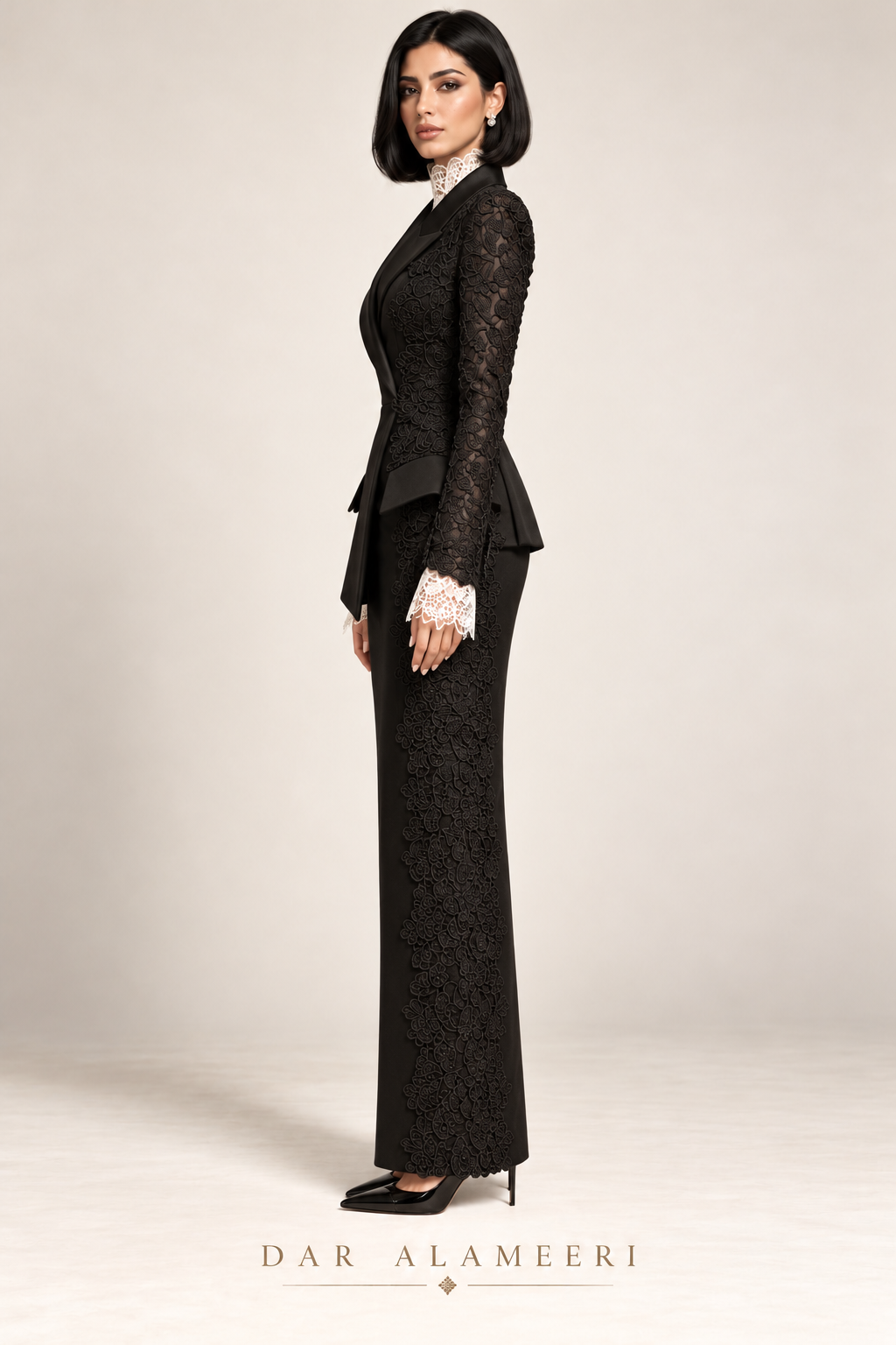 بدلة بليزر سوداء بتفاصيل الدانتيل | Black Lace Blazer Suit